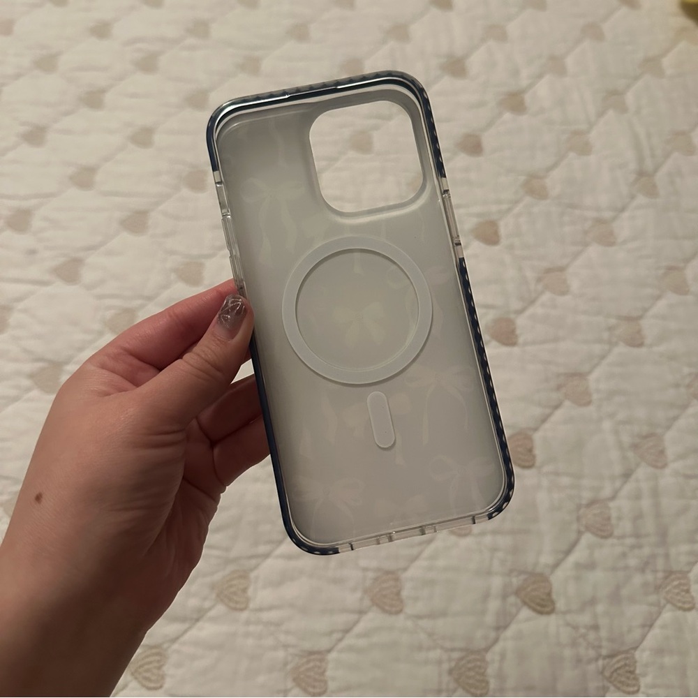 BUNDLE: iPhone 14 Pro Max Cases - Picture 4 of 6